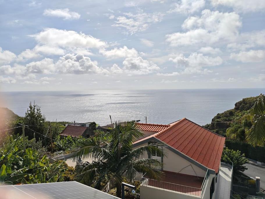 Vаrаndаs Dо Sоl-Vista Relaxante Entre Mar E Montanha Leilighet Ponta do Sol  Eksteriør bilde